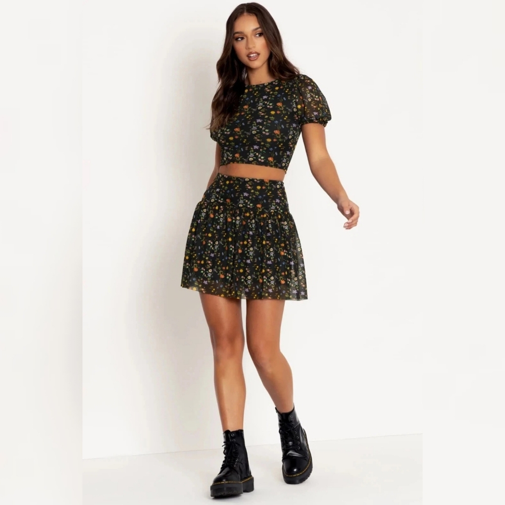 Blackmilk L Wild Fields Puff Top & XL Flounce Skirt